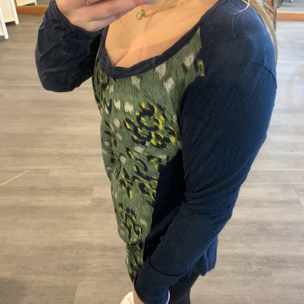 peacock top